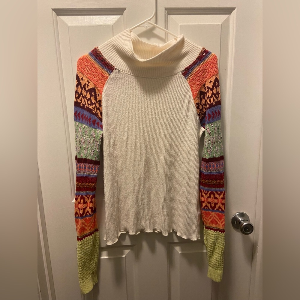 Free People lightweight ribbed sweater with colorful knit sleeves